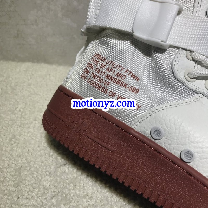 Nike SF Air Force 1 Mid QS